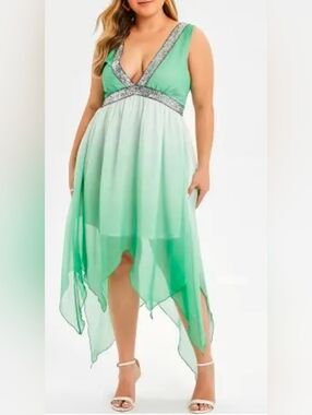 NWT ROSEGAL sz 10 Ombre Sequin Trim Dress